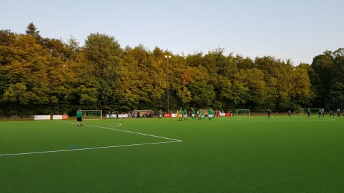 RP ONLINE: Hardts Spektakel ist Neuwerk eine Warnung