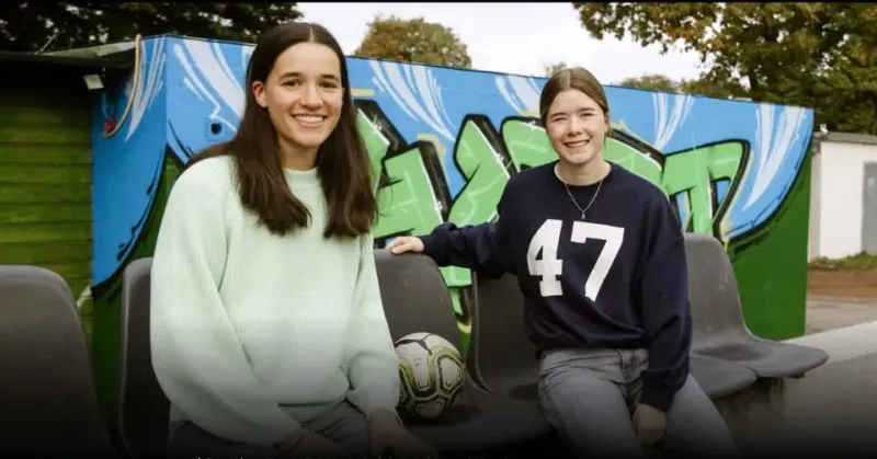 Die Aricis eine Geschichte zweier Schwestern bei Borussia