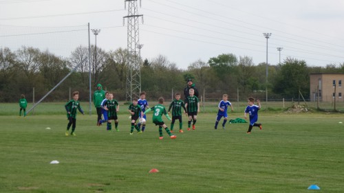 F1 - 7:2 'Derbysieg' im Nachholspiel in Hehn