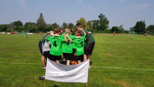 E1 SPIELT STARKES TURNIER IN EFFELD
